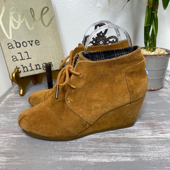 TOMS camel tan brown desert wedge lace up ankle boots booties size 7 - Picture 2 of 9